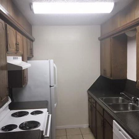 One Bedroom Close To Fort Sill! 로턴 외부 사진